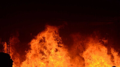 Fire ravages Durga Puja pandal in Bhadohi, five dead