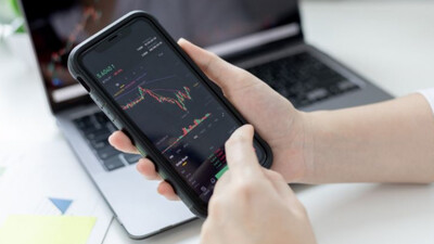 Sensex crosses 57k in early trade; Nifty goes past 17,000