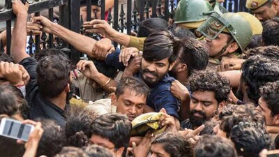 JNU-students