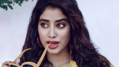 Janhvi-Kapoor-viral-pics