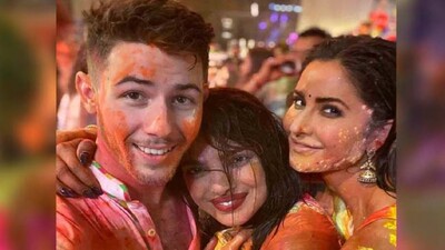 Katrina,-Priyanka,-Nick At Holi Bash