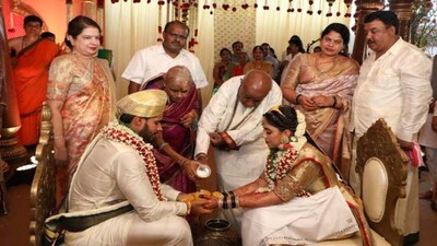 Kumaraswamy son's wedding