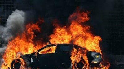 Mathura-car-fire