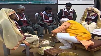 Modi-Feet-washing