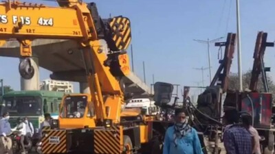 Mumbai-Crane-Collapse
