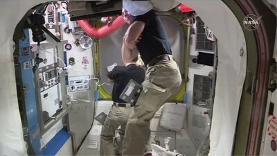 NASA Astronauts Complete 7 Hour-Long Spacewalk