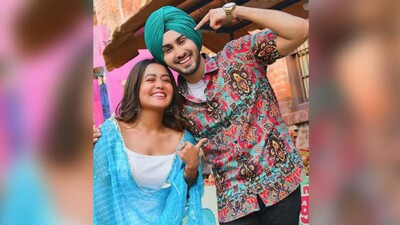 Neha Kakkar, Rohanpreet Singh's Mehndi Pics Goes Viral