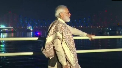 PM-Modi-At-Howrah-bridge
