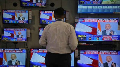PM-Modi-on-television