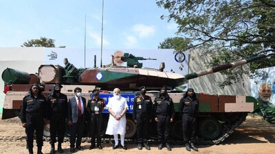 Pm-Modi-Battle-Tank