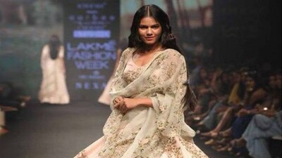 Rhea-Resham-Bari