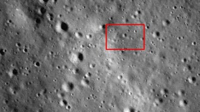Rover-Pragyan-Debris-On-Lun