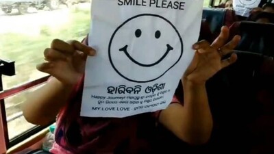 Sabyasachi-Mishra-helps-students-return-Odisha