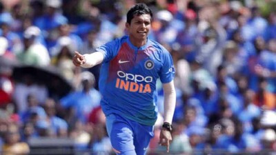 Seamer-Navdeep-Saini
