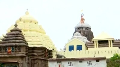 Devotee to donate gold ornaments