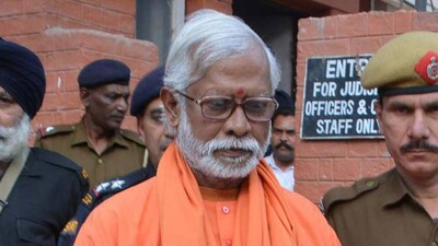 Swami-Aseemanand-up