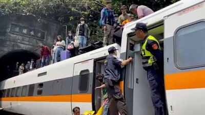 Taiwan-Train-derailment