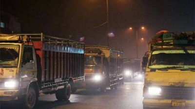 Truck-Bus-during-night-curf