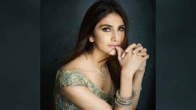 Vaani-Kapoor