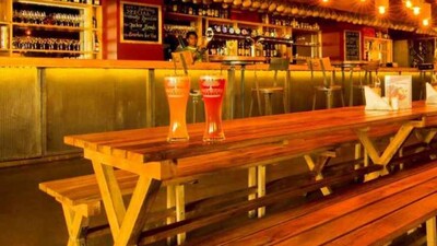 bar
