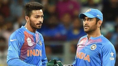 dhoni3