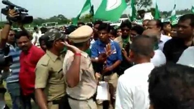 Kendrapara SP attacks Odisha journalist
