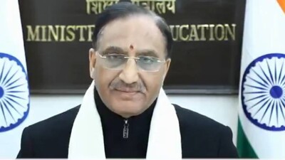 pokhriyal-CBSE-board-exam-d