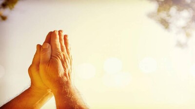 pray