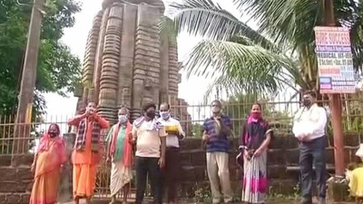 Odisha: Servitors Hold Fresh Protest, Urge Govt To Reopen Temples