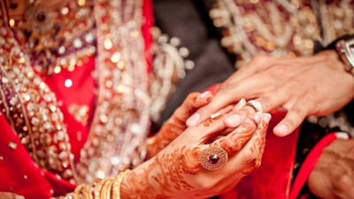 Groom spends Rs 55L on his wife-to-be; turns out she is mother of 1 child