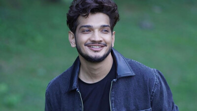 Munawar Faruqui 