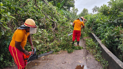 Cyclone Dana: Rescue Teams Clearing Roads