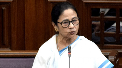 Mamata accuses BSF of allowing infiltration to 'destabilise' WB; 'height of delusion', says BJP
