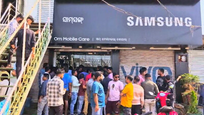 Mobiles worth Rs 1.5 crore stolen by masked miscreants from retail outlet in Odisha