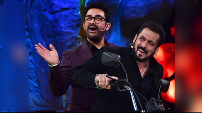Aamir Khan and Salman Khan recreate Do Mastane moment