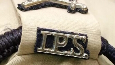 IPS officers 