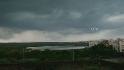 Low Pressure Area over Arabian Sea likely to intensify into depression; Monsoon approaches Kerala