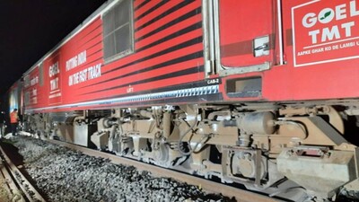 train derail