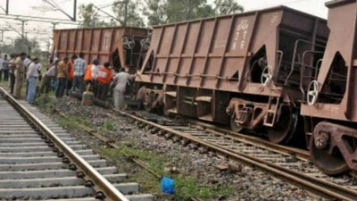 train-derail