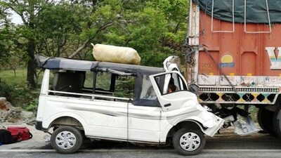 UP- Road accident