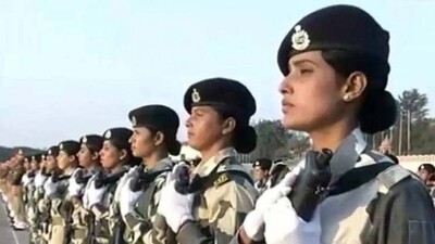 women-solder