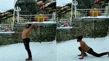 Odia Youth Dibakar Performs Yoga In Uttarakhand Temple At Sub-Zero Temperature; Wins Hearts