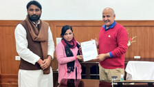 First Caste Certificate On Mother's Credentials Issued In Delhi