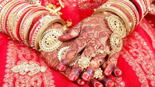 Bride refuses to marry 10th fail groom on wedding stage, high drama ensues