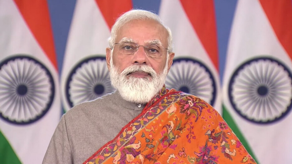 New COVID Variant Omicron Scare: PM Modi Calls For Review Of Plans For Easing Of International Travel Curbs - Vimarsana News