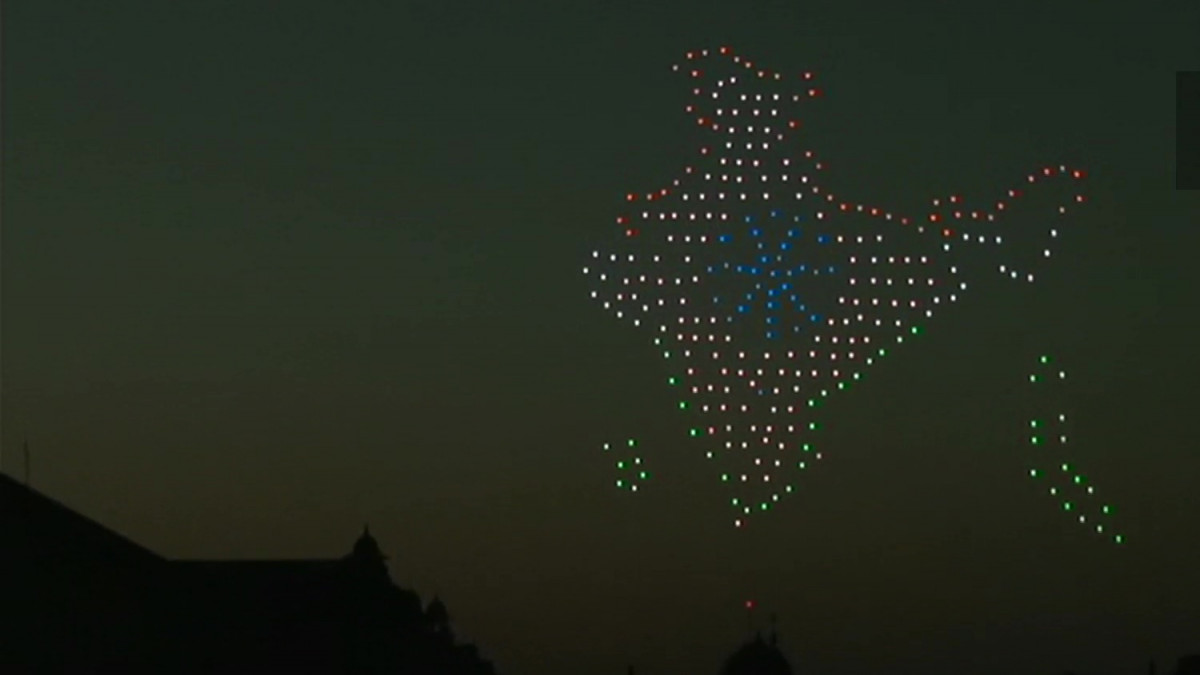 Dazzling Drones, Projection Mapping Show Add Colour To Beating The Retreat Dazzling Drones, Projection Mapping Show Add Colour To Beating The Retreat