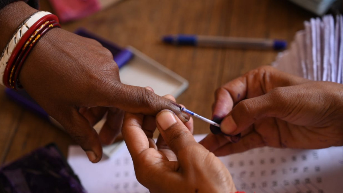 Odisha Ulb Poll Nominations Heavy Rush Of Aspirants On Day 1 Cong Decides Cuttack Mayor Candidate